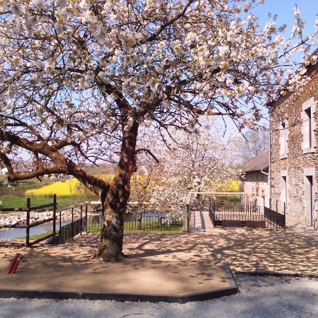 Le Moulin De Bretigneul Bed & Breakfast Saint-Aubin-des-Landes Exterior foto