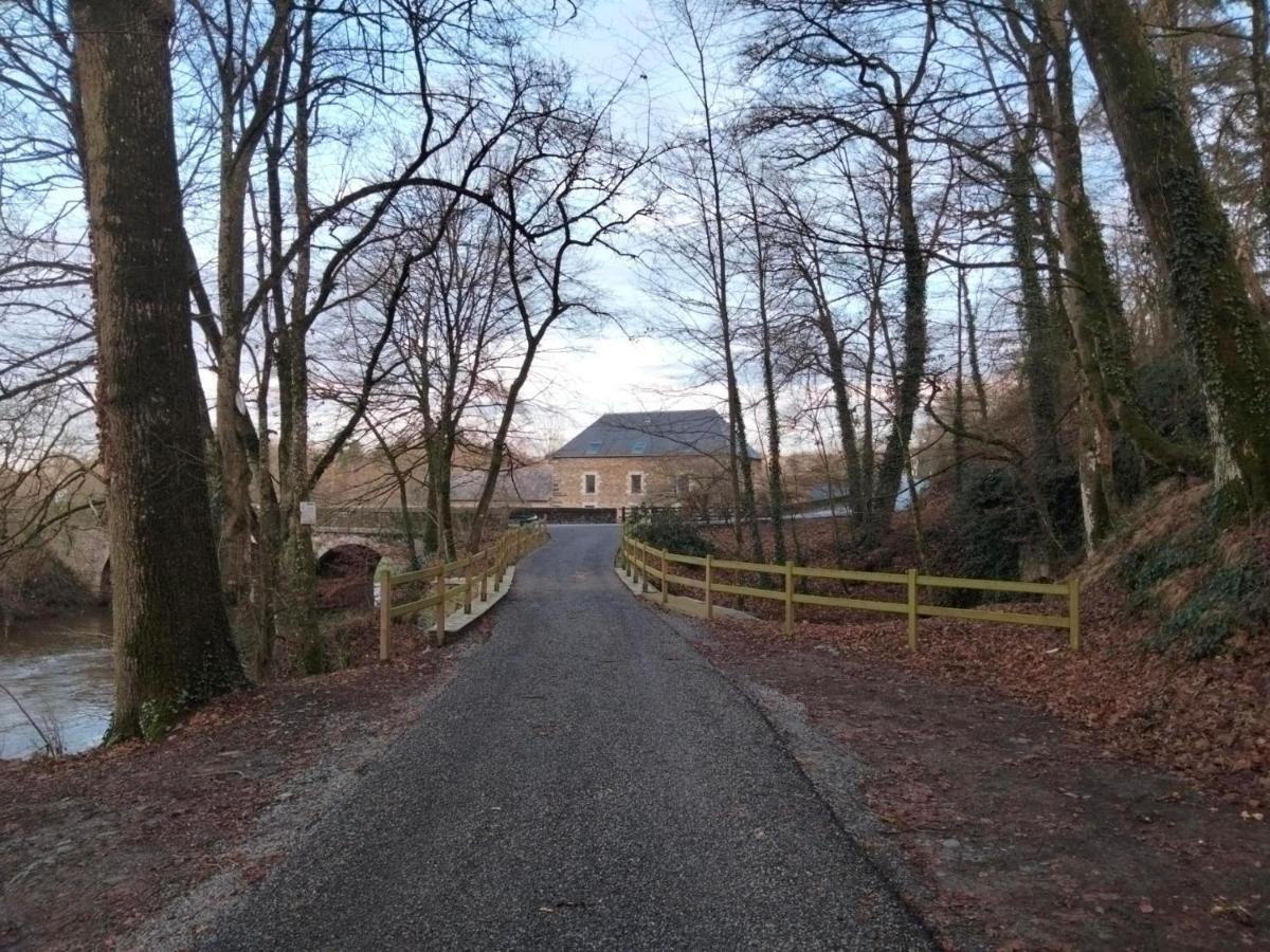 Le Moulin De Bretigneul Bed & Breakfast Saint-Aubin-des-Landes Exterior foto